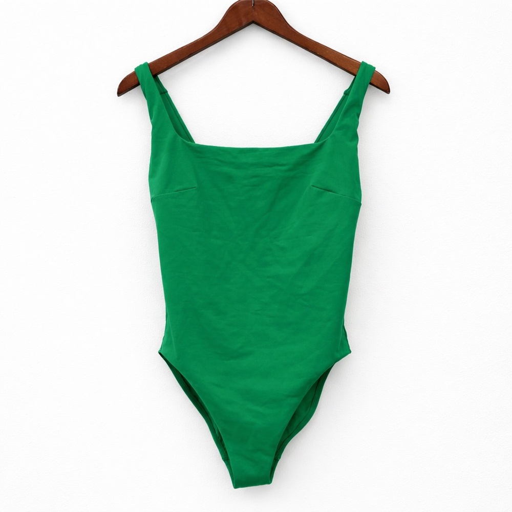 Form and Fold The One Piece The Square Basil Green NEW Size 34FF Swimsuit Swim